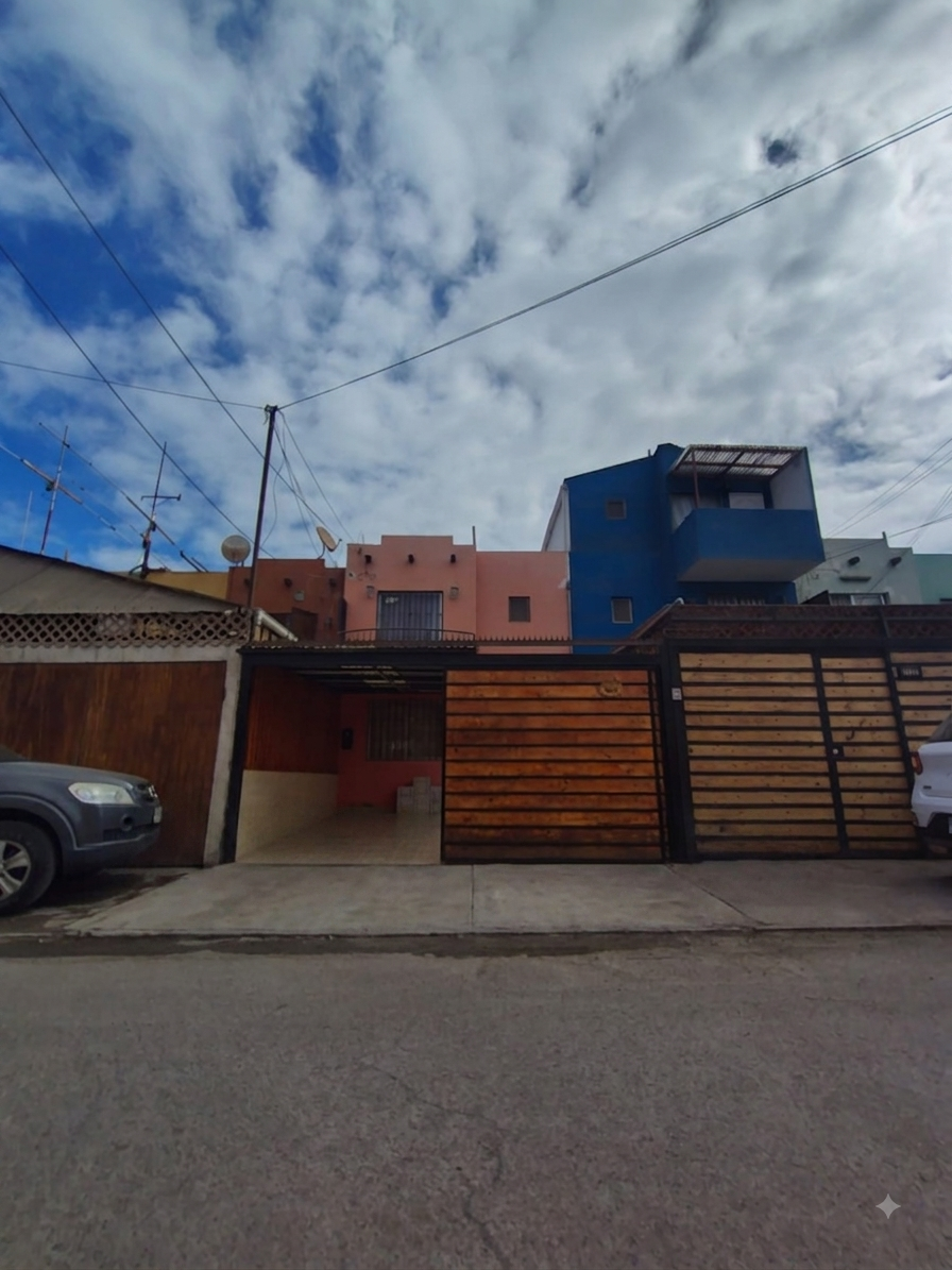 SE ARRIENDA CASA POR AVENIDA SIERRA NEVADA, ANTOFAGASTA