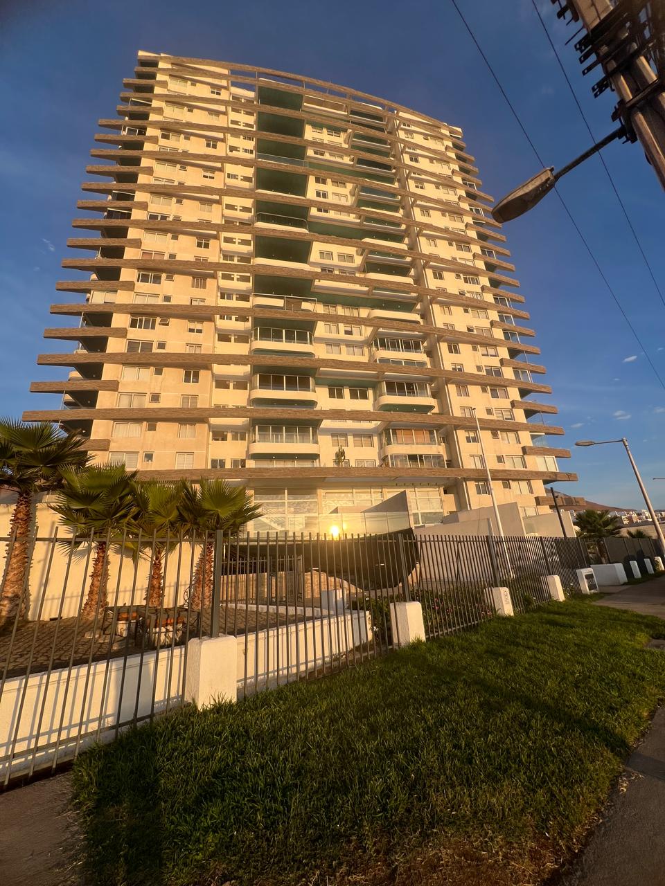 SE ARRIENDA DEPARTAMENTO EN EDIFICIO TRILOGIA SUR
